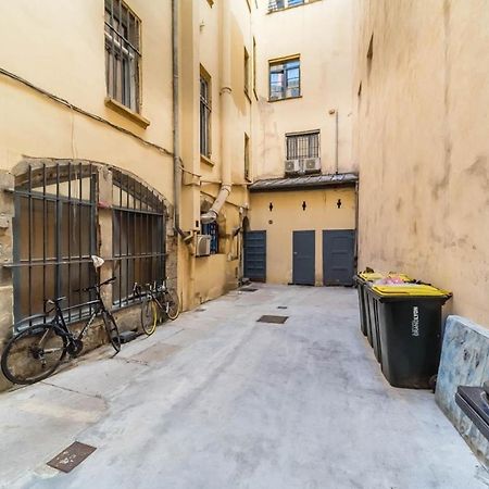 The Pleney Charming 2 People - Cordeliers Apartment Lyon Bagian luar foto