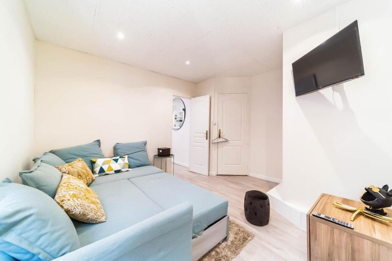 The Pleney Charming 2 People - Cordeliers Apartment Lyon Bagian luar foto