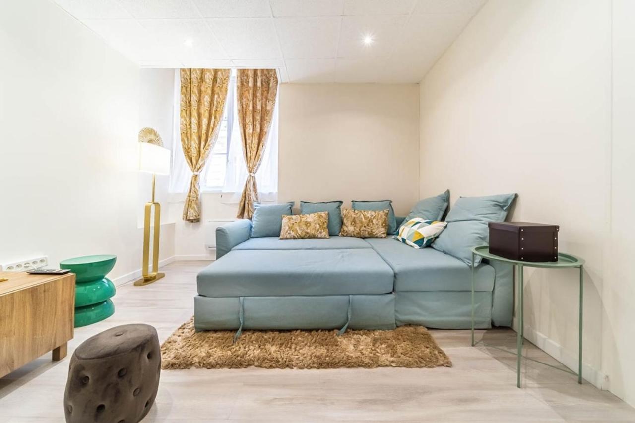 The Pleney Charming 2 People - Cordeliers Apartment Lyon Bagian luar foto